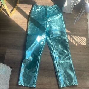 AMYLYNN metallic pants!